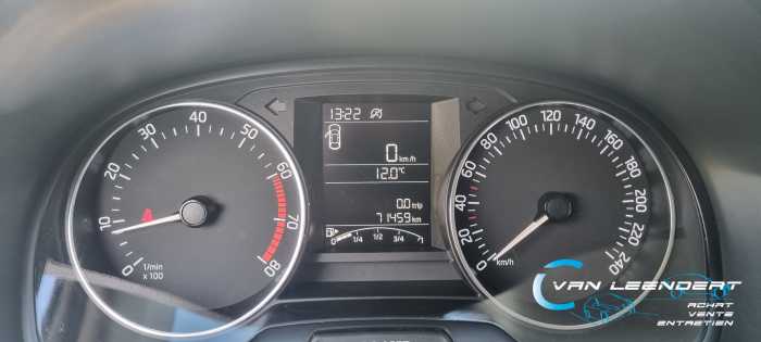 SKODA Fabia 1.0i Ambition, 71485 km 