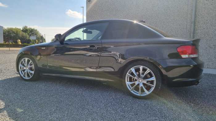 BMW 118d coupé D bte auto GPS,PDC,1er prop. !!GA 
