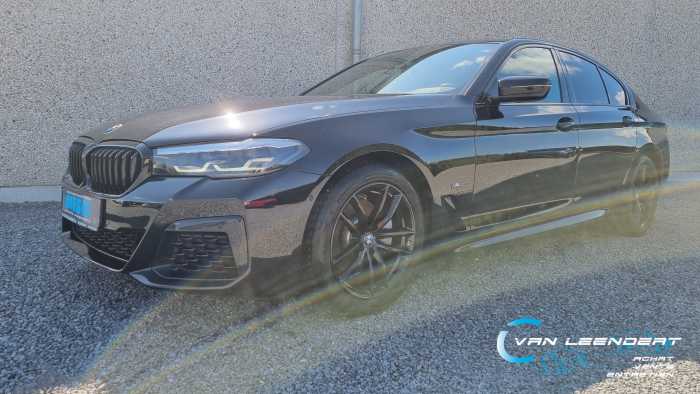 Photo du véhicule BMW 518da M-technic 