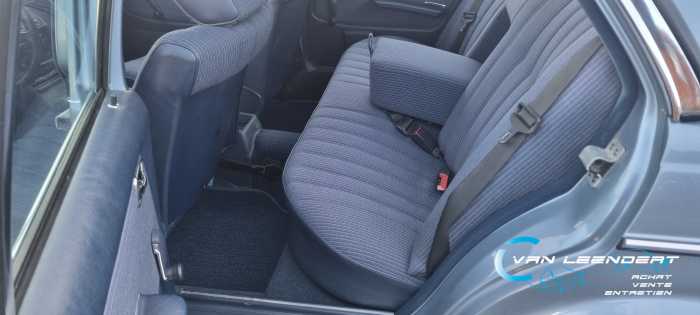 Mercedes W123 230E 136cv tOIT OUVRANT , DIRECTION ASSISTEE 