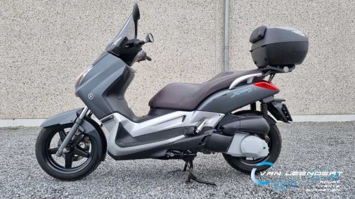 Yamaha XMAX 250 