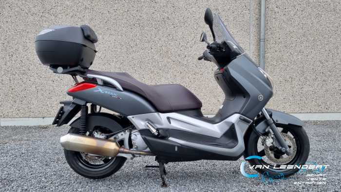 Yamaha XMAX 250 