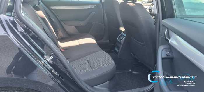 SKODA OCTAVIA SW 1.6 CR TDi Ambition, GPS,PDC,A/C,JA !GARANTIE! 