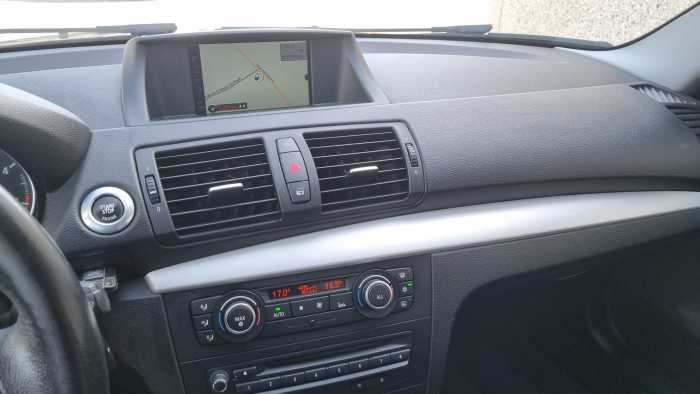 BMW 118d coupé D bte auto GPS,PDC,1er prop. !!GA 