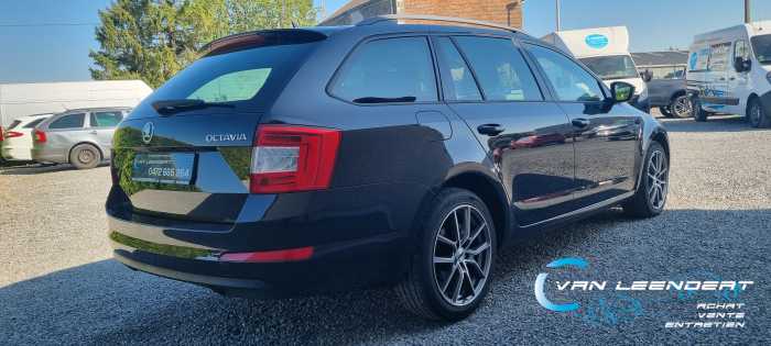 SKODA OCTAVIA SW 1.6 CR TDi Ambition, GPS,PDC,A/C,JA !GARANTIE! 