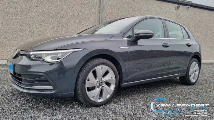 Photo du véhicule Volkswagen Golft 8 1.5 TSI STYLE ,NAVI,APP,17500€ HTVA !GARANTIE! 