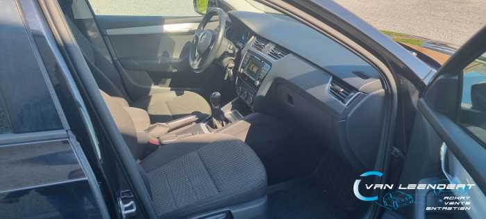 SKODA OCTAVIA SW 1.6 CR TDi Ambition, GPS,PDC,A/C,JA !GARANTIE! 