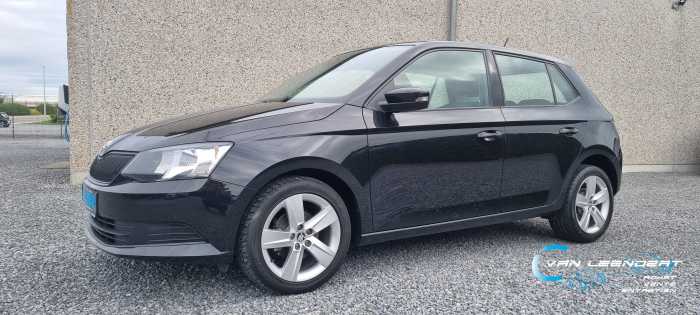 Photo du véhicule SKODA FABIA 1.0i Ambition,J/A,A/C,PDC 56.000km !!GARANTIE!! 