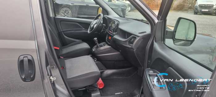 Fiat Doblo 3pl. utilitaire 66000km !! VENDU !! 
