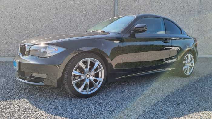 BMW 118d coupé D bte auto GPS,PDC,1er prop. !!GA 