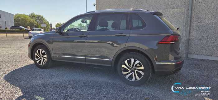 Volkswagen Tiguan 2WD  "ACTIVE" 