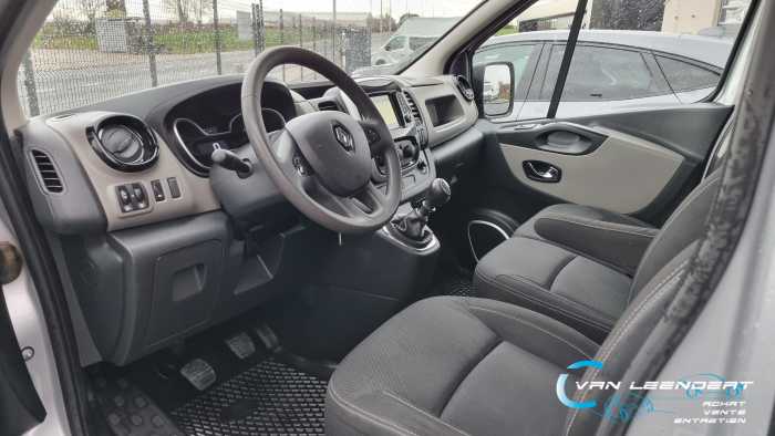 RENAULT TRAFIC L2H1  