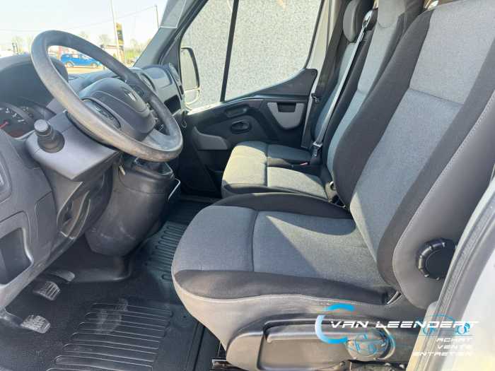 Renault Master 2.3 dCi 35 L3H2 Confort 