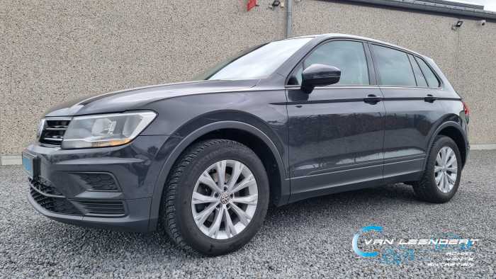 Photo du véhicule  Volkswagen tiguan 2.0 TDi Comfortline,GPS,A/C,PDC 