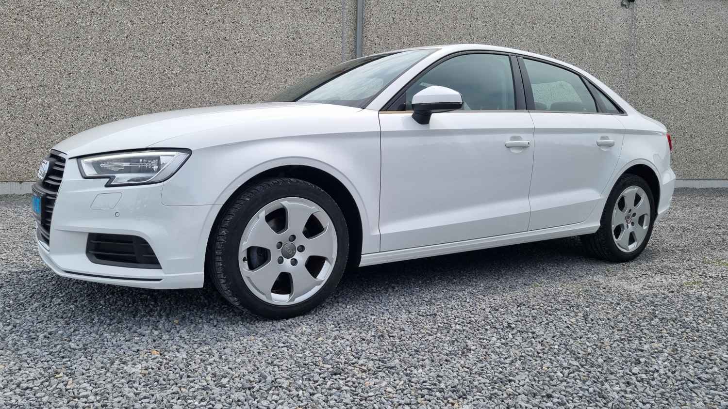 Audi A3 30 TFSI S-TRONIC,CAM,GPS,17" !GARANTIE!  