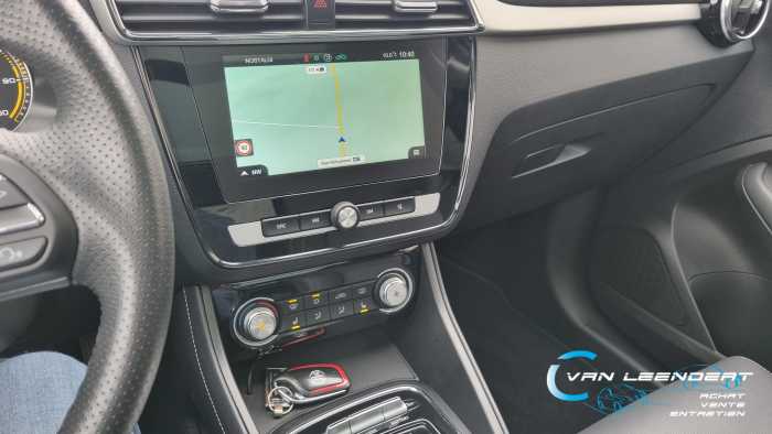 MG ZS EV 44.5 kWh EV Luxury 