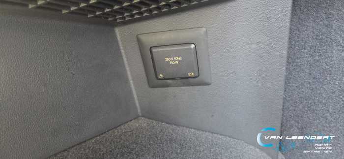 Volkswagen Tiguan 2WD  "ACTIVE" 