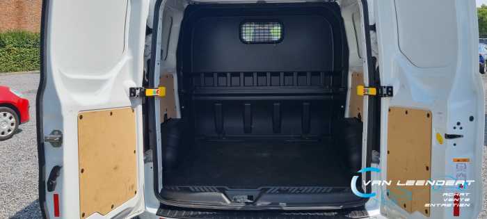 FORD TRANSIT CUSTO *SPORT* dble cab 5pl. 26000€ HTVA 